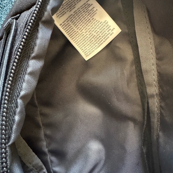 The North Face Black Crossbody Bag - Picture 6 of 6